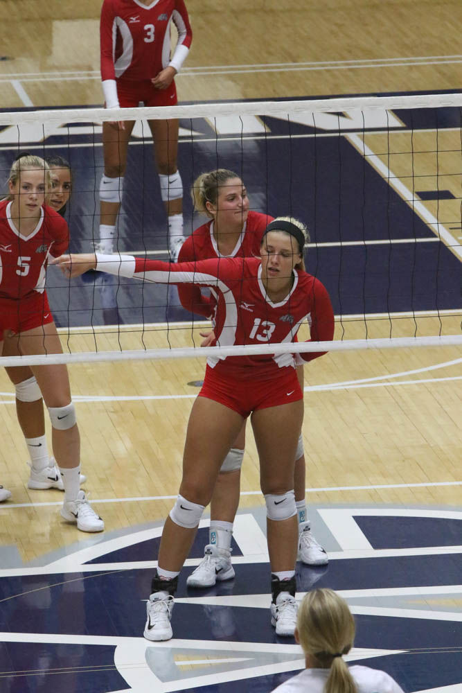 Gallery: Girls volleyball - Crown Point at Michigan City
